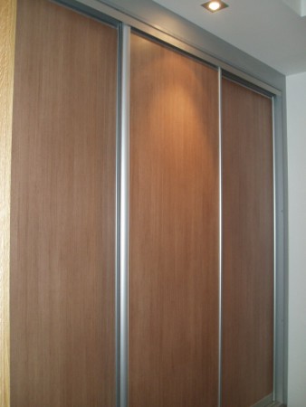 Posuvné dveře ASTIN.